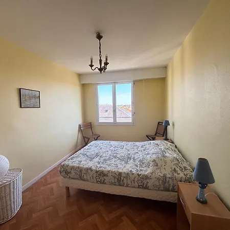 Apartament T3 Avec Balcon Et Parking, A Deux Pas De La - Fr-1-197-182 *