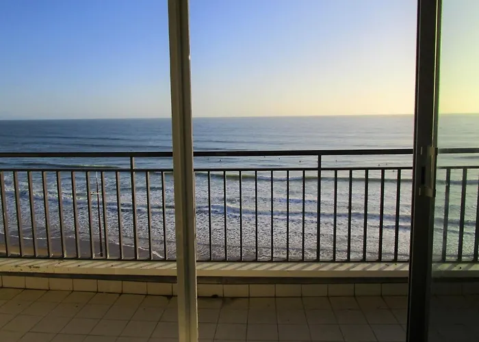 T3 Avec Balcon Et Parking, A Deux Pas De La - Fr-1-197-182 莱萨布勒-多洛讷