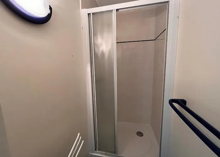 T3 Avec Balcon Et Parking, A Deux Pas De La - Fr-1-197-182 公寓 莱萨布勒-多洛讷