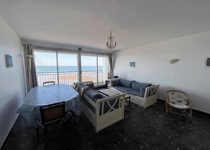 T3 Avec Balcon Et Parking, A Deux Pas De La - Fr-1-197-182 莱萨布勒-多洛讷