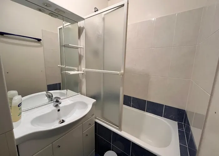 T3 Avec Balcon Et Parking, A Deux Pas De La - Fr-1-197-182